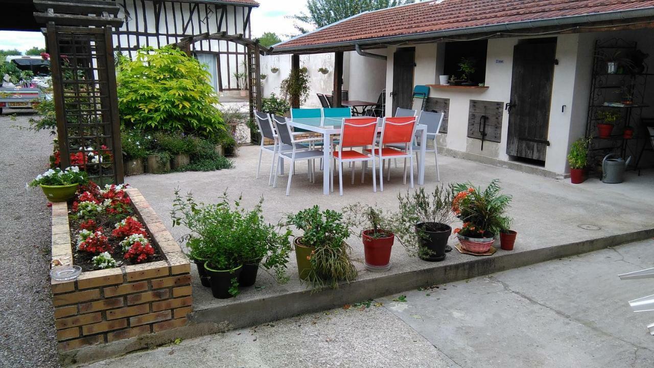 La Sente Des Vignes Bed & Breakfast Hauteville  Bagian luar foto